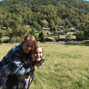 Meet your Posher, Hannah